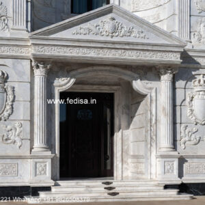 Front Yard Classic House Interior Decoration No-317