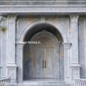 Front Yard Classic House Narrow House Plans No-561