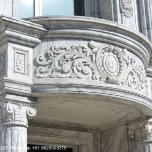 Classic Front Elevation Tin House Design No-1400
